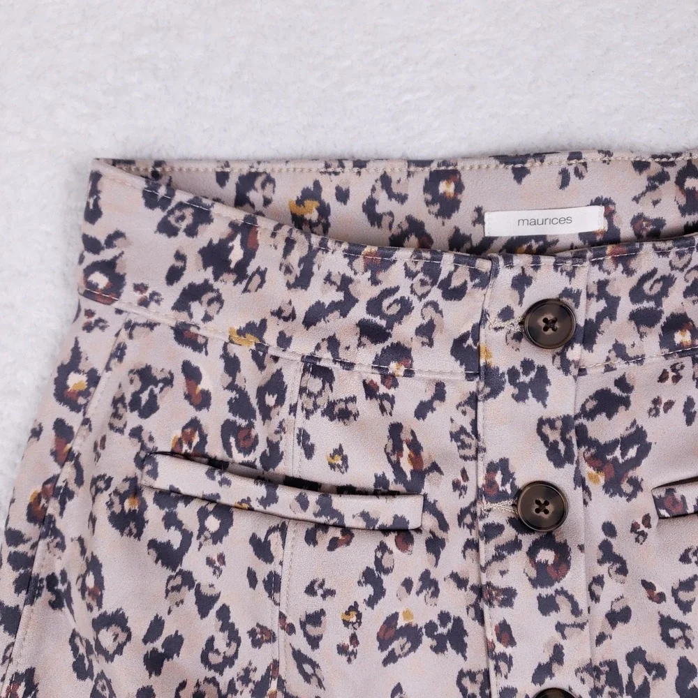 Maurices Leopard Print‎ Button Front Mini Skirt Tan Brown Size 8 High Waisted